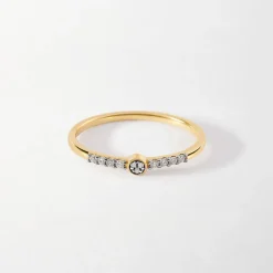 Edge of Ember Hoops | Style | Large Everyday Hoops - Gold
