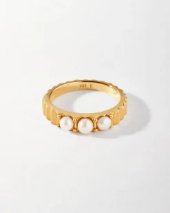 Edge of Ember Style | Mirage Pearl Bracelet