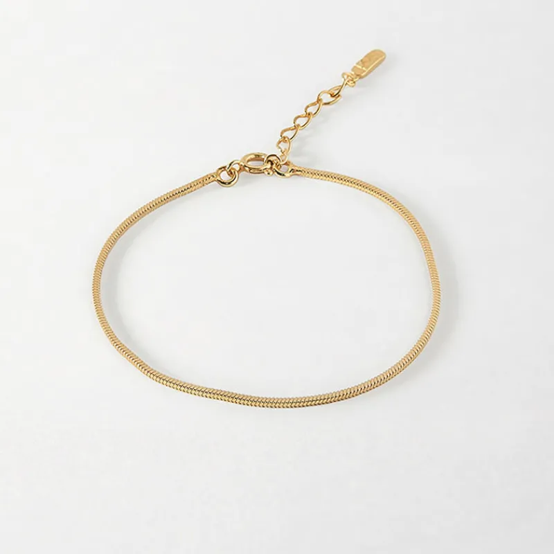 Edge of Ember Chain | Style | Snake Chain Bracelet - Gold