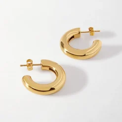 Edge of Ember Style | Statement Ridge Stud